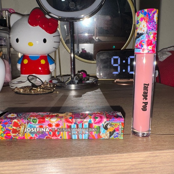 Josefin x Kenia Ontiveros Lip matte 5 pack Set